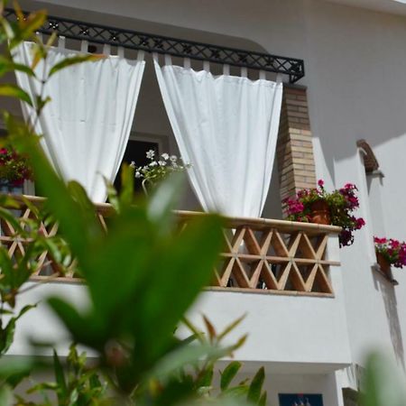 Bed and Breakfast Invito al viaggio Giardini Naxos Esterno foto