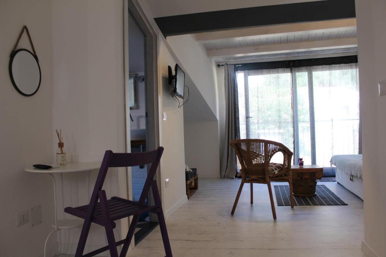 Bed and Breakfast Invito al viaggio Giardini Naxos Esterno foto
