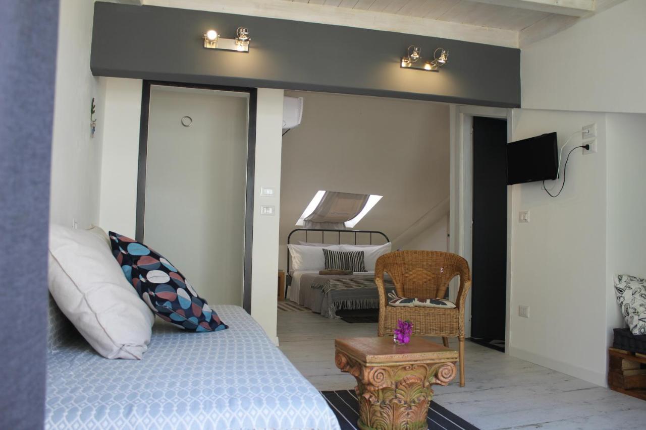 Bed and Breakfast Invito al viaggio Giardini Naxos Esterno foto